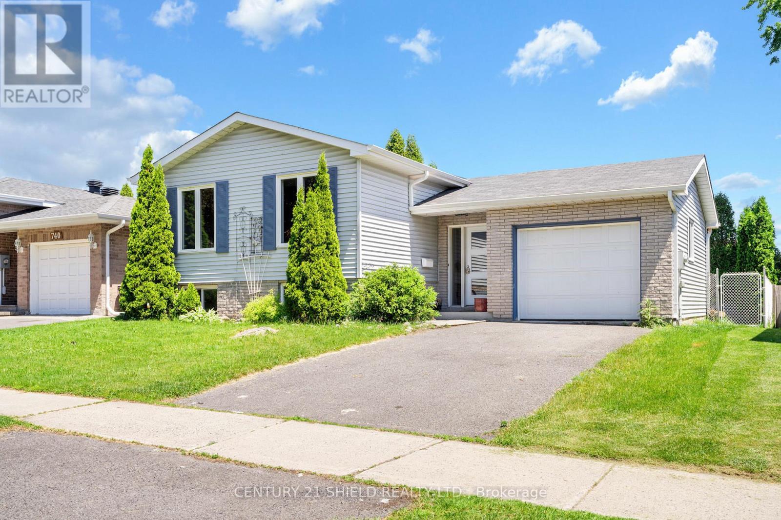 736 Champlain Drive, Cornwall, ON