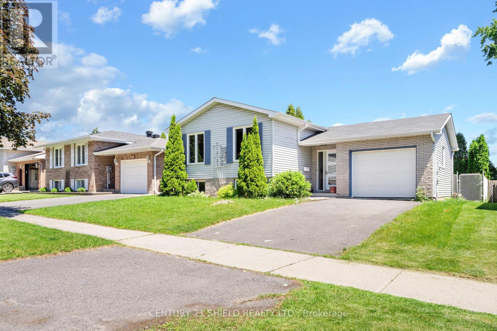 736 Champlain Drive, Cornwall, ON
