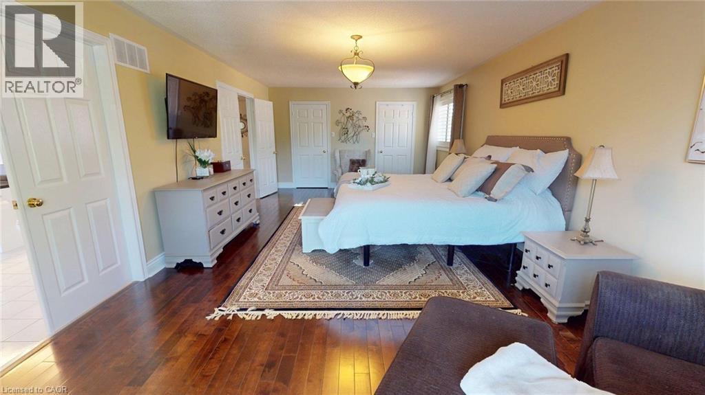39 Falcon Court, Cambridge, ON