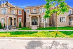 4072 HILLSBOROUGH CRESCENT Oakville, ON L6H 3P8