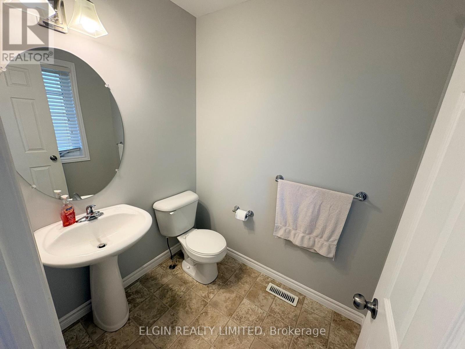 44 Peach Tree Boulevard, St. Thomas, ON