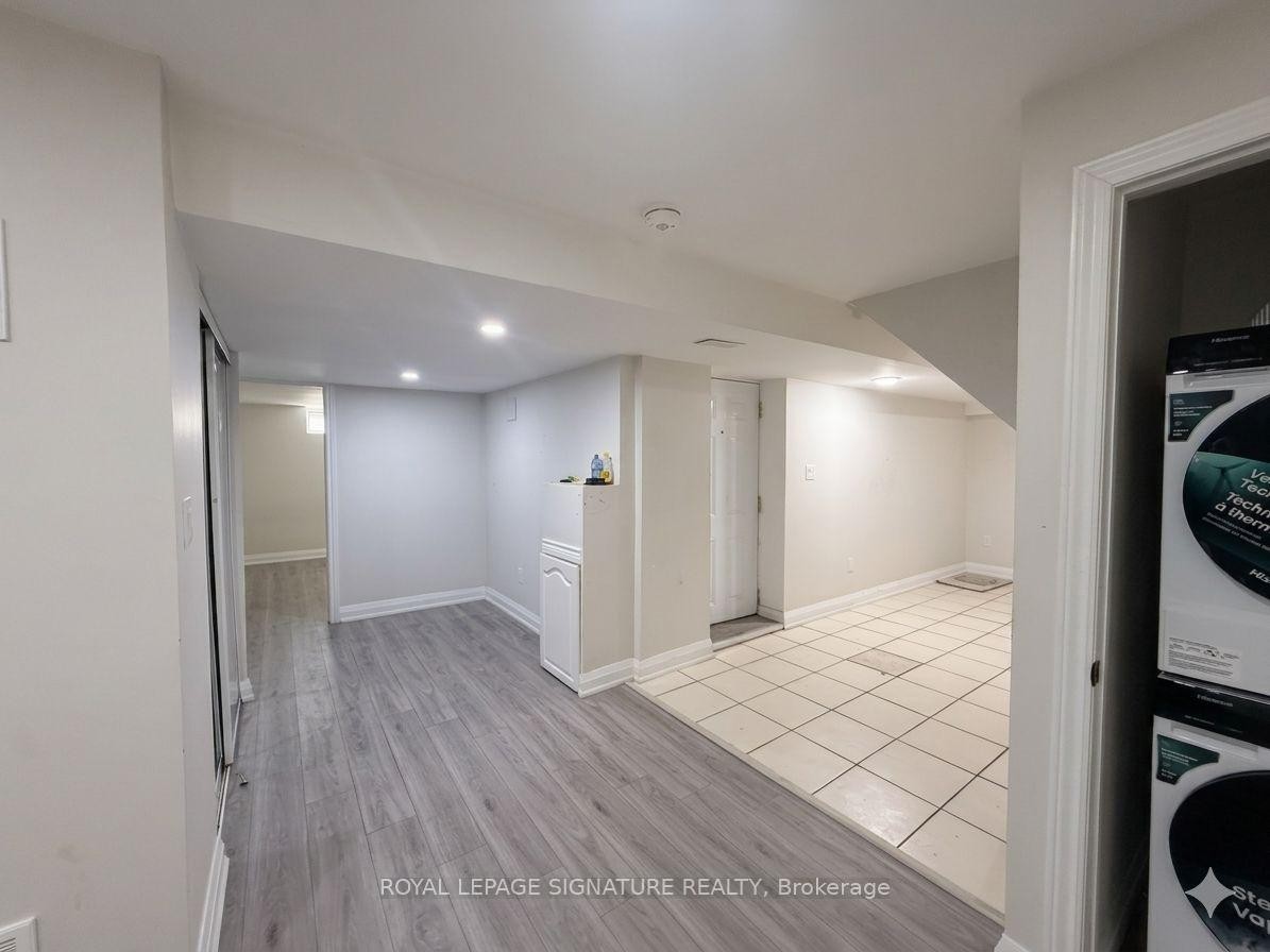 806 Envoy Drive, Mississauga, ON