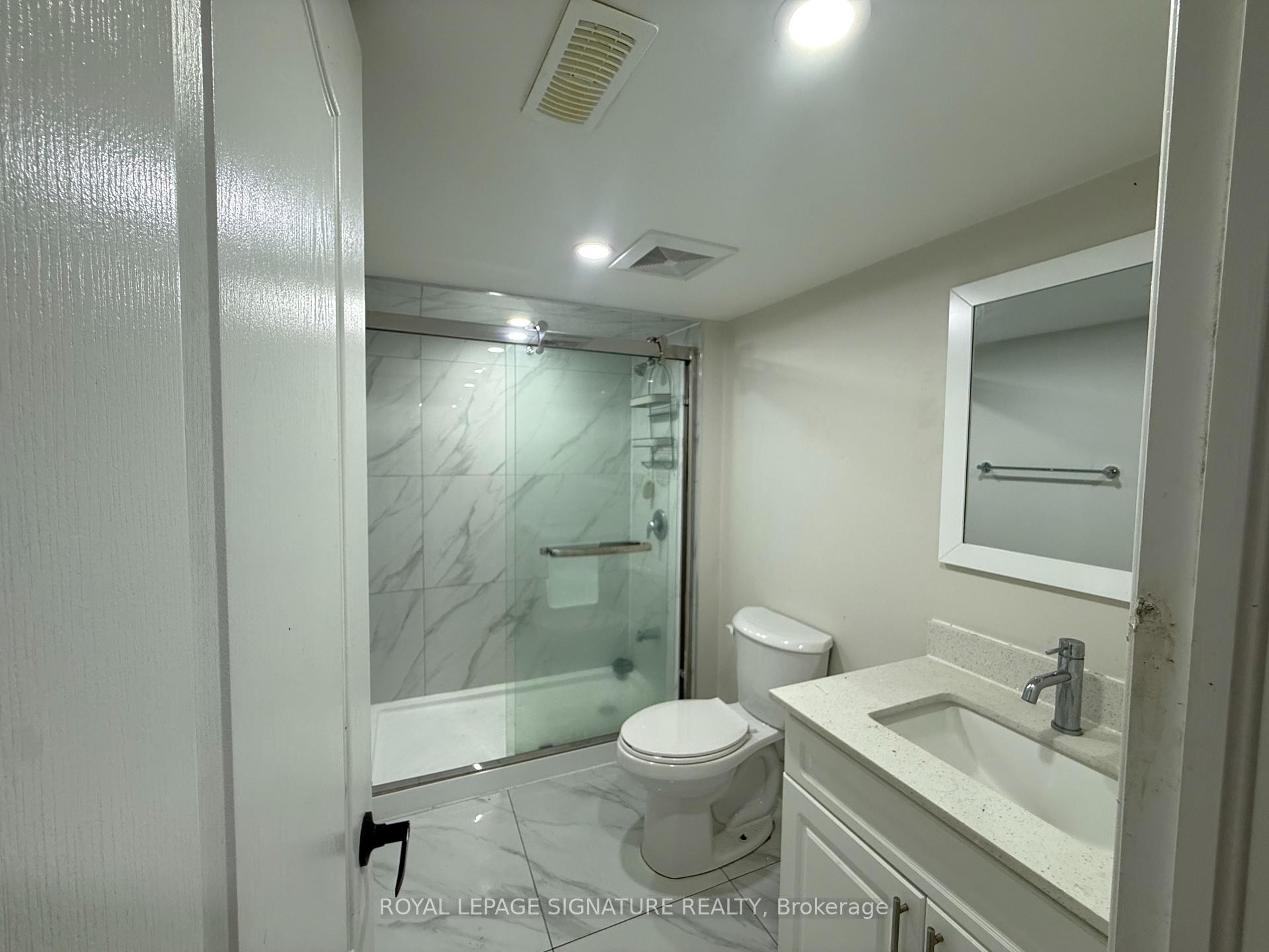 806 Envoy Drive, Mississauga, ON