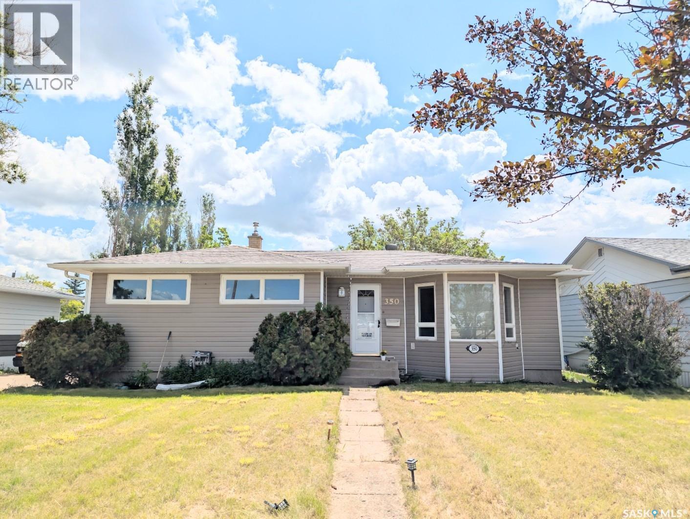 350 Begg Street W, Swift Current, SK