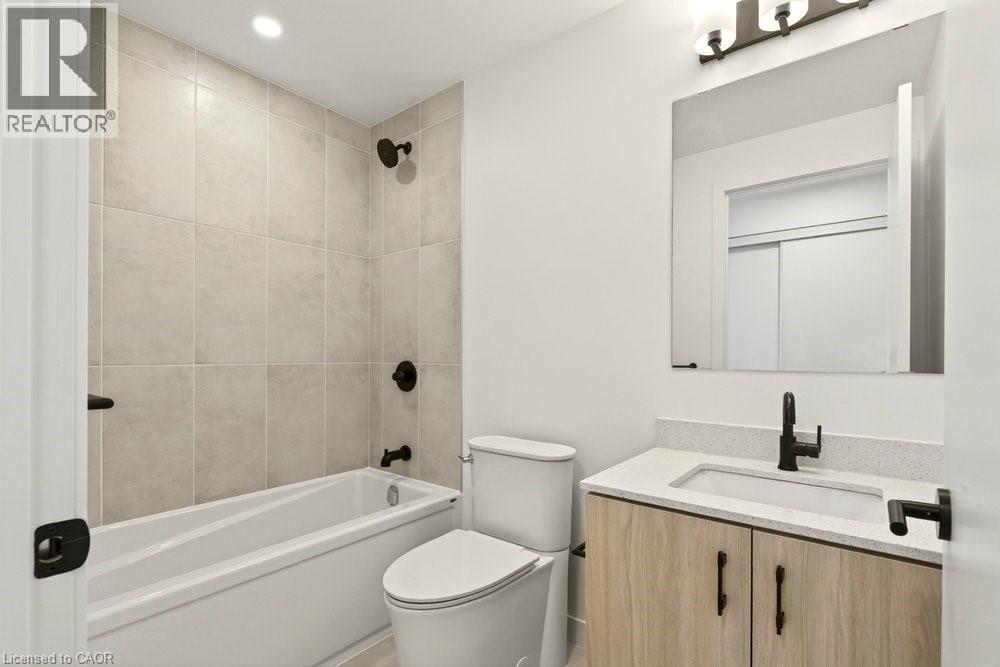 4878 Powers Common Unit# 320, Burlington, ON