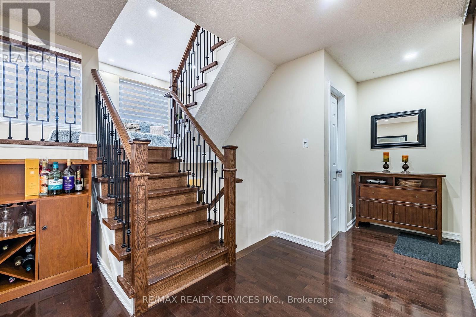 5 Wikander Way, Brampton, ON
