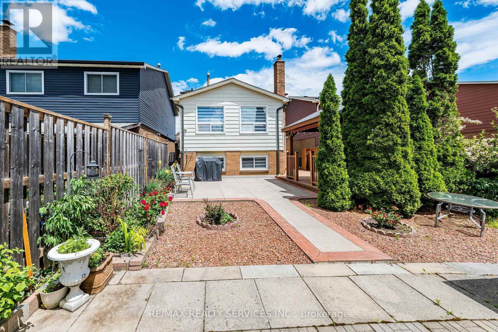 5 Wikander Way, Brampton, ON