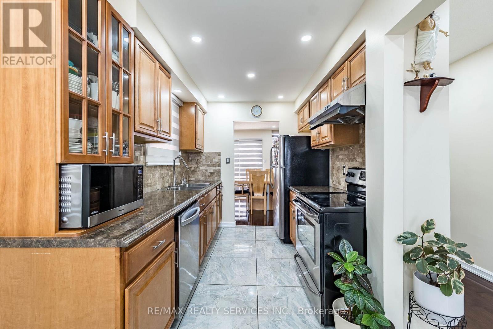 5 Wikander Way, Brampton, ON