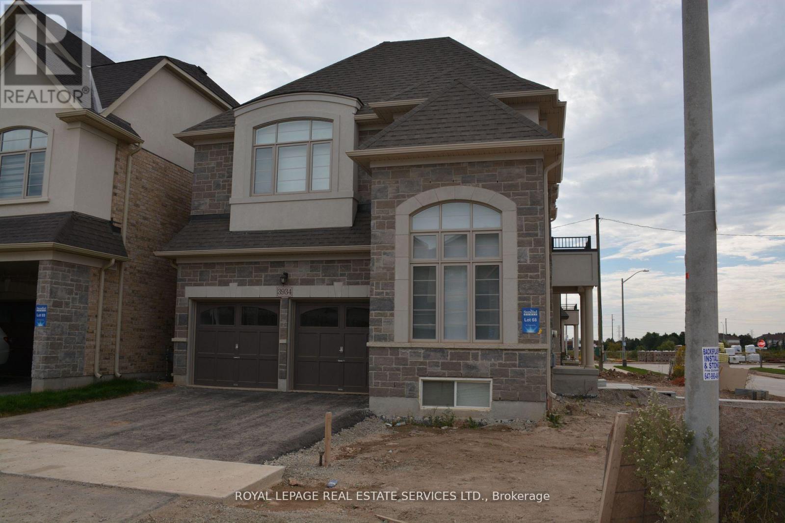 3934 Koenig Road, Burlington, ON