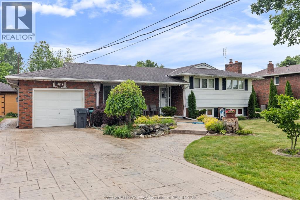 3325 Baseline Road, Windsor, ON