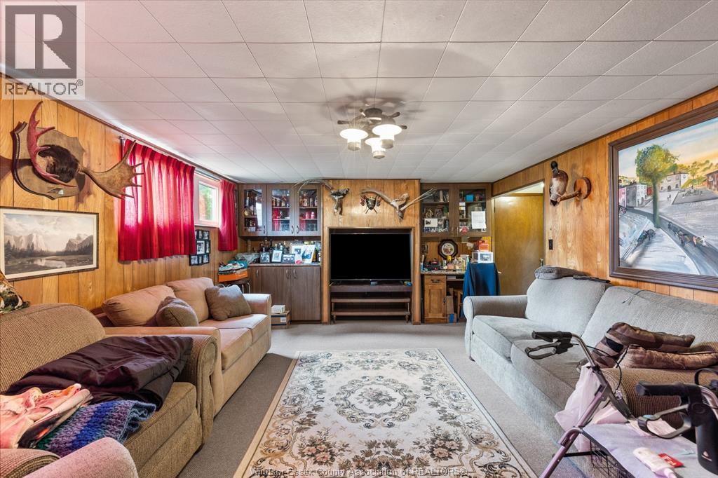 3325 Baseline Road, Windsor, ON
