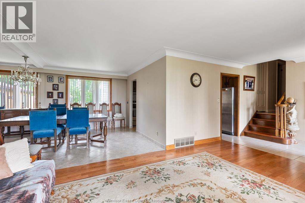 3325 Baseline Road, Windsor, ON
