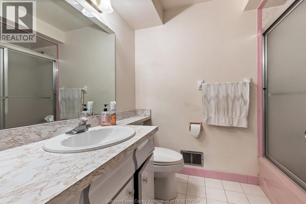 3325 Baseline Road, Windsor, ON