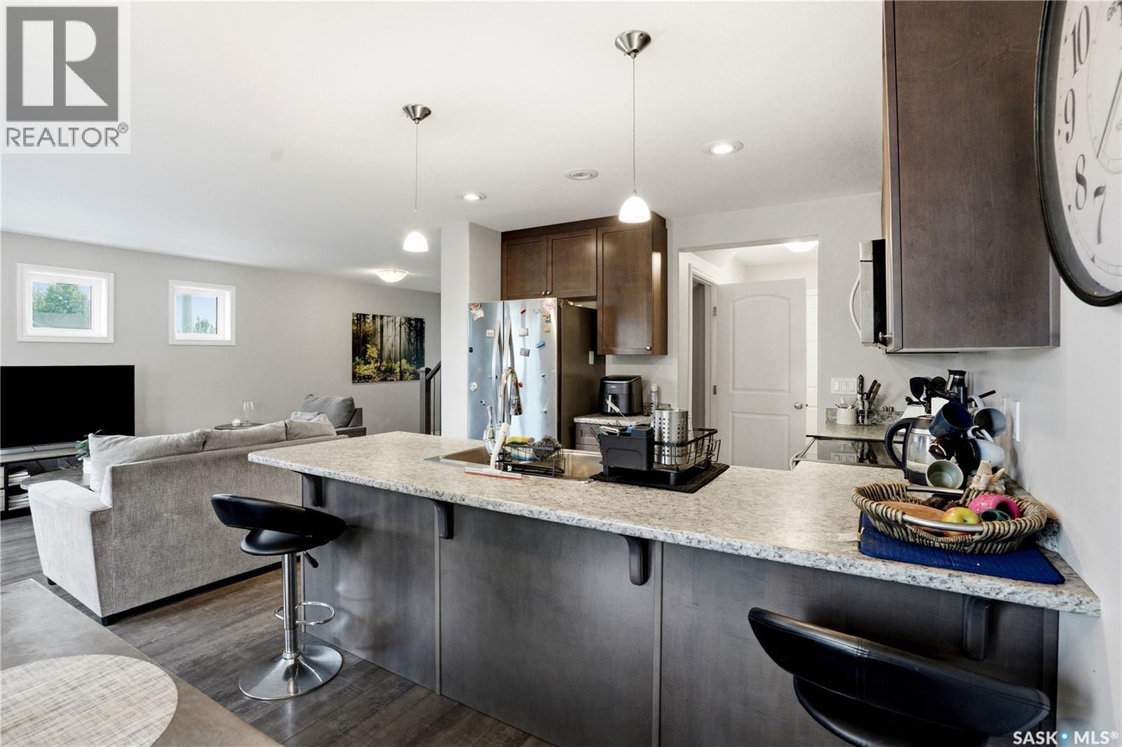 302 Dickson Crescent, Saskatoon, SK
