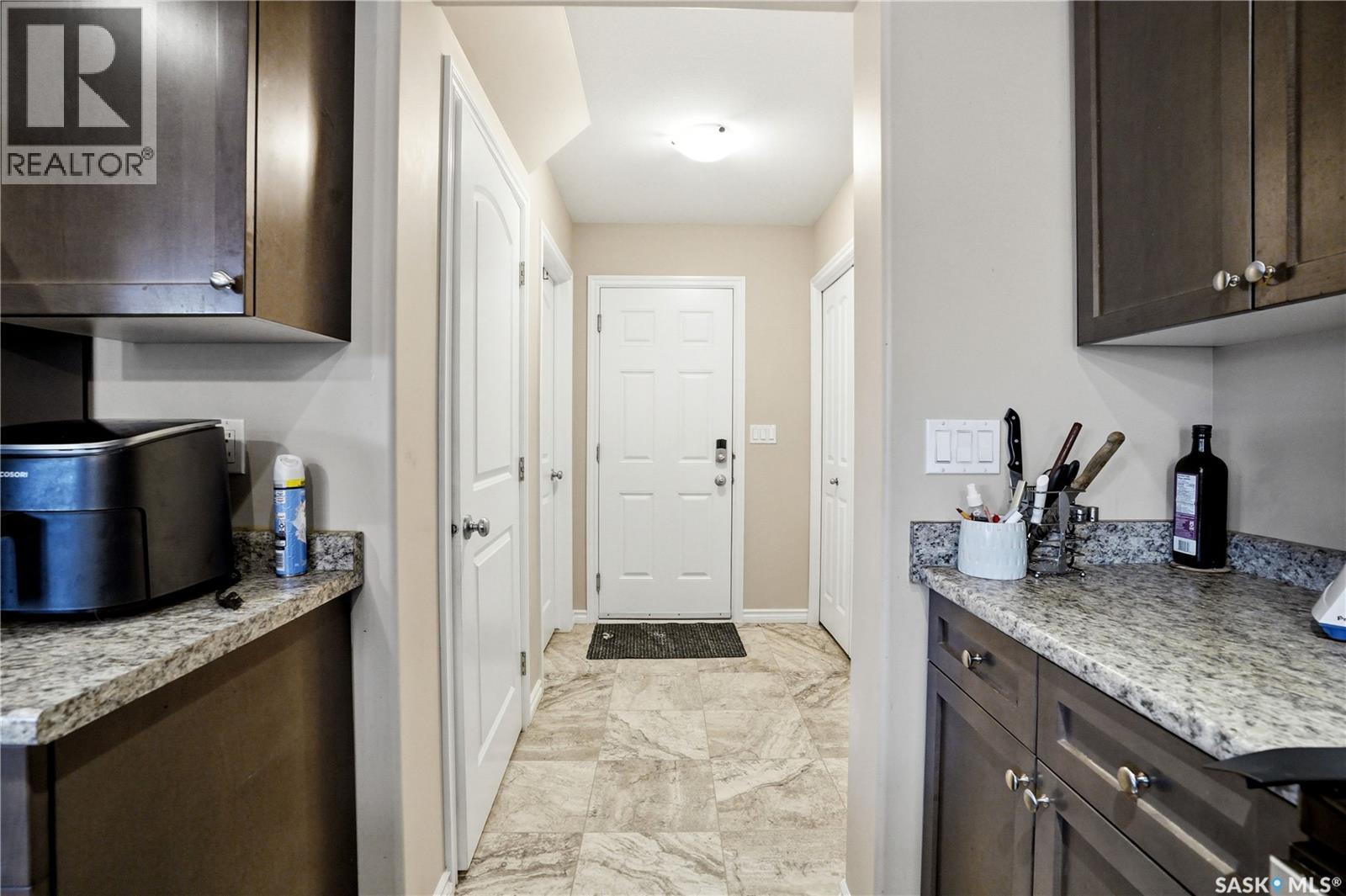 302 Dickson Crescent, Saskatoon, SK