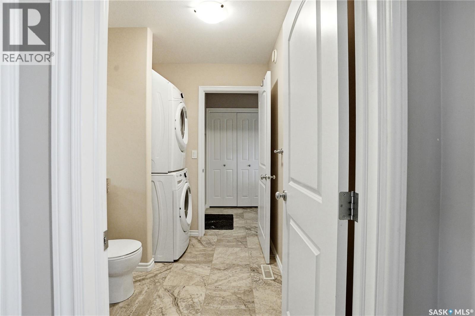 302 Dickson Crescent, Saskatoon, SK