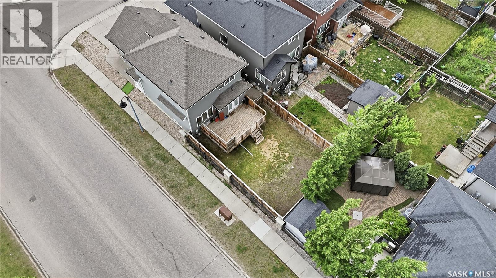 302 Dickson Crescent, Saskatoon, SK