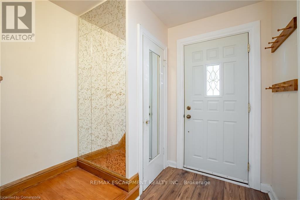 136 Glen Road, Hamilton, ON