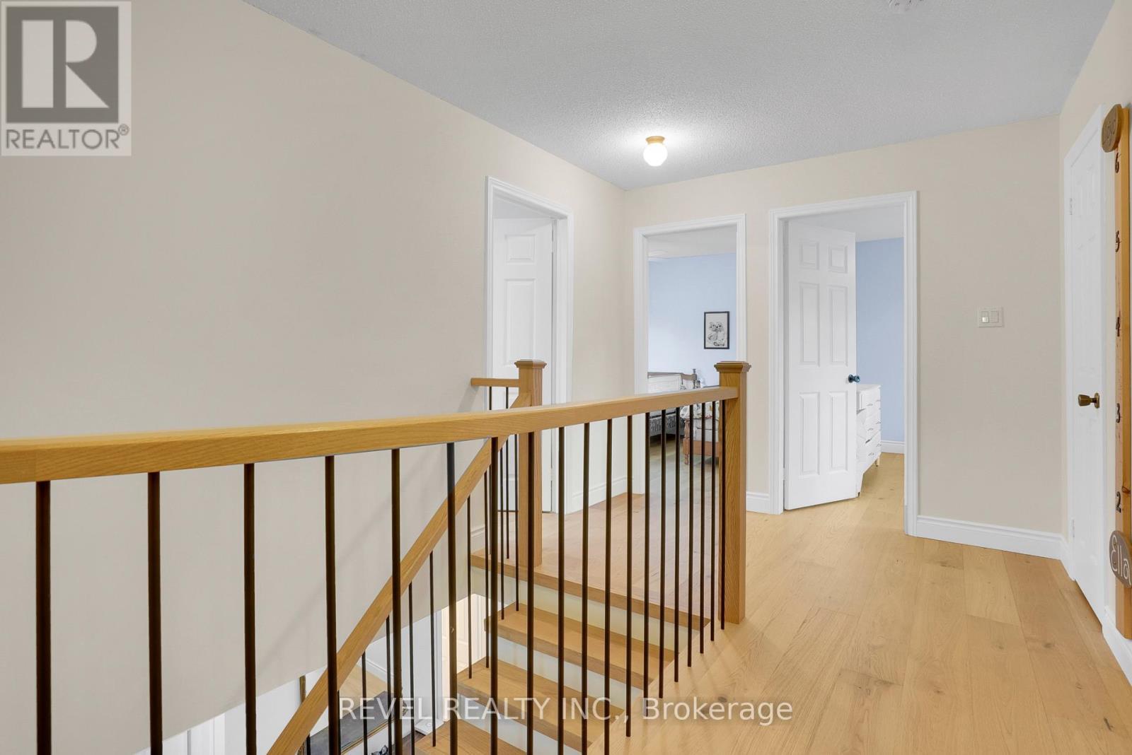 53 Oakridge Drive, Barrie, ON