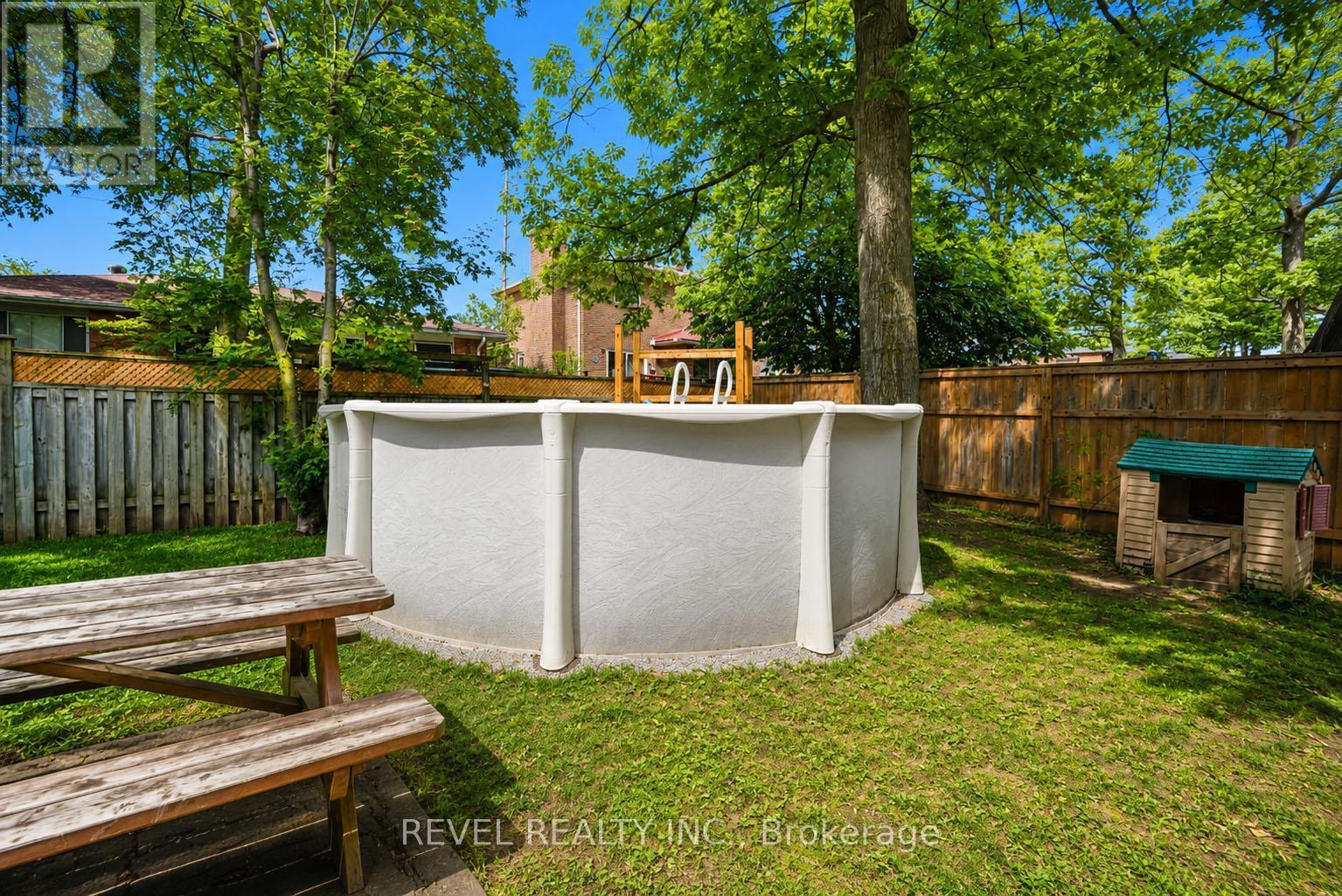 53 Oakridge Drive, Barrie, ON