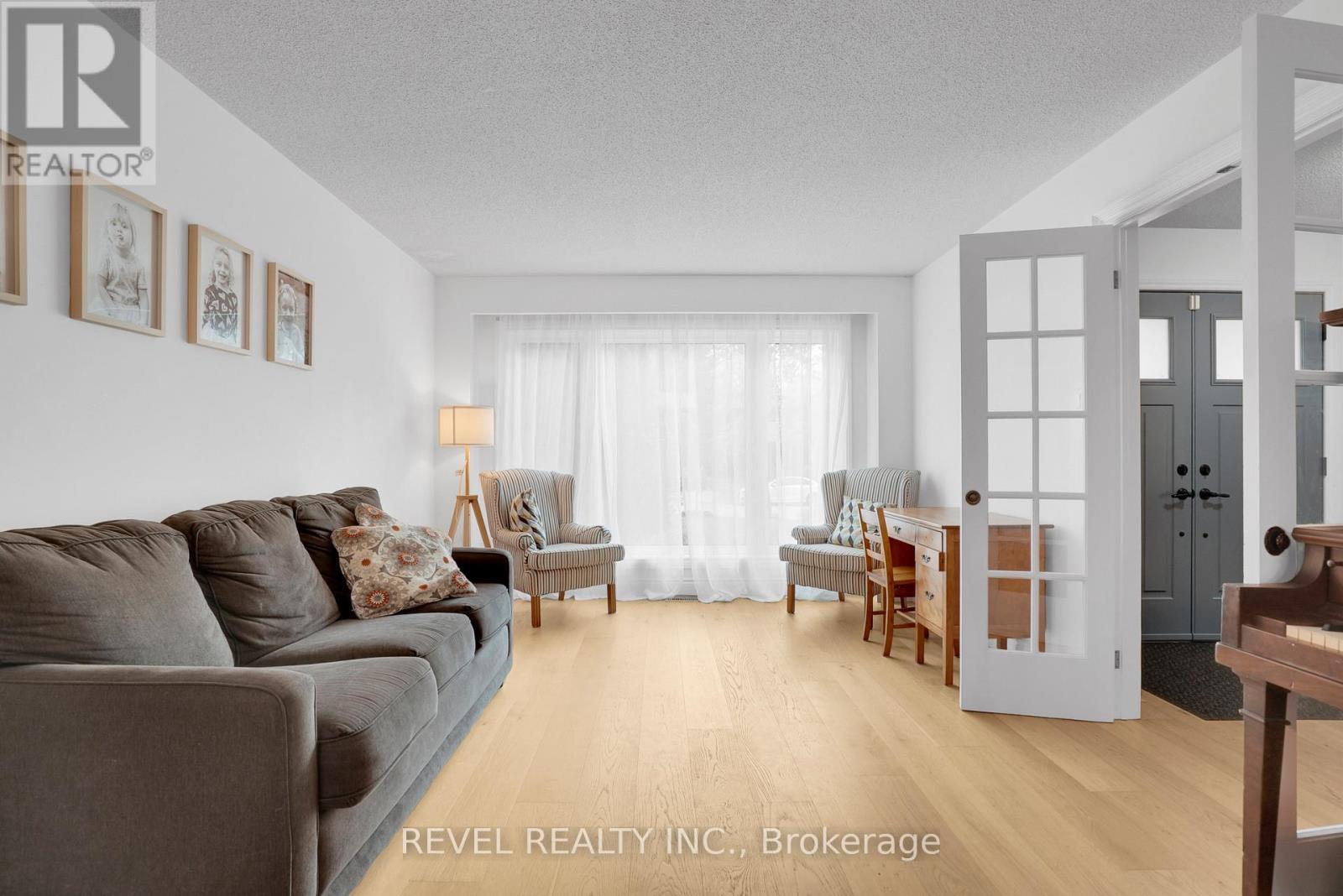 53 Oakridge Drive, Barrie, ON
