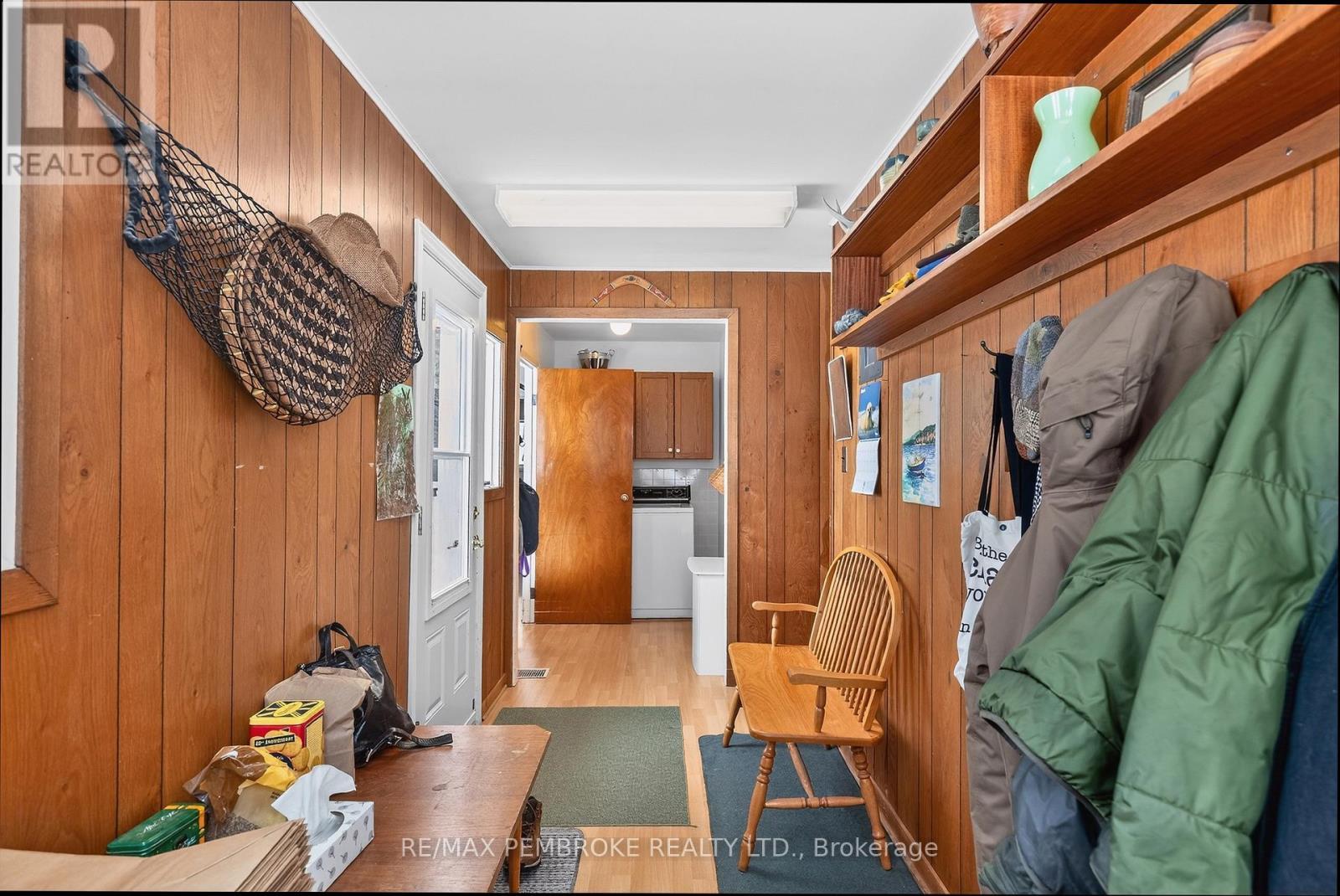 98 Glendale Avenue, Deep River, ON