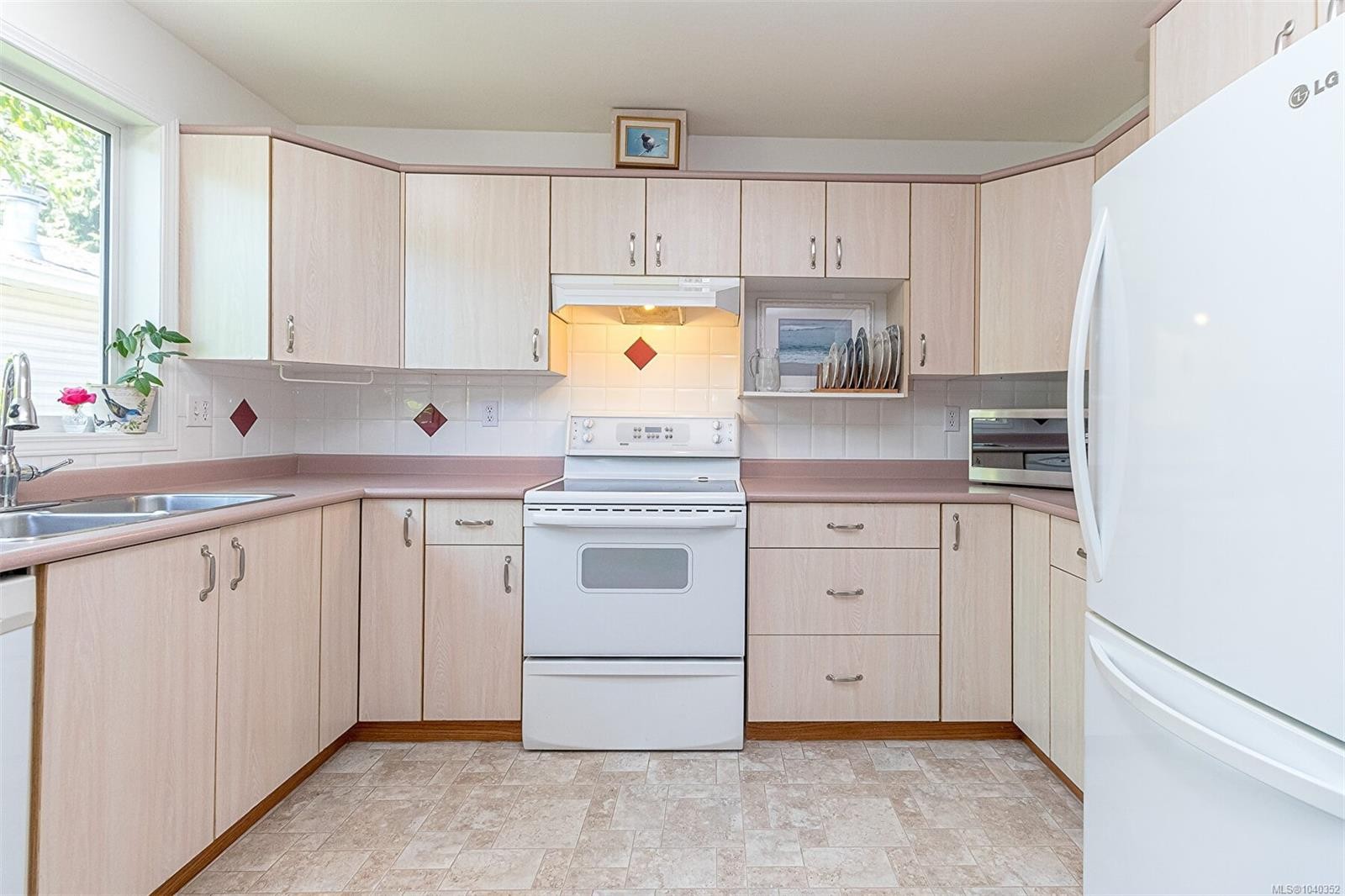 7 Eagle Lane, View Royal, BC