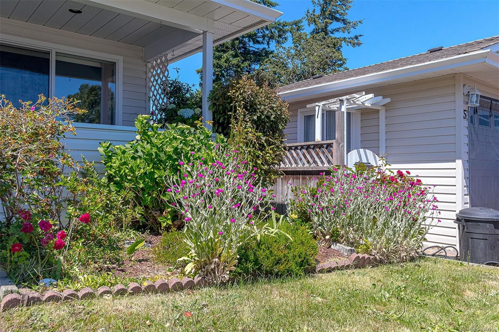 7 Eagle Lane, View Royal, BC