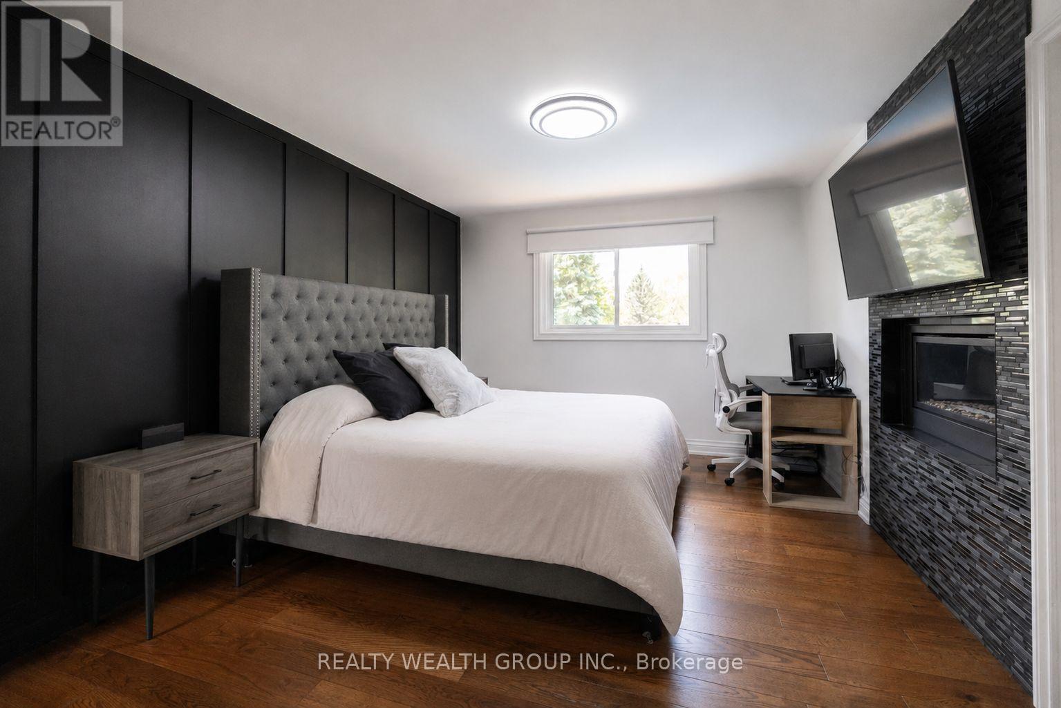 51 Haskell Crescent, Aurora, ON
