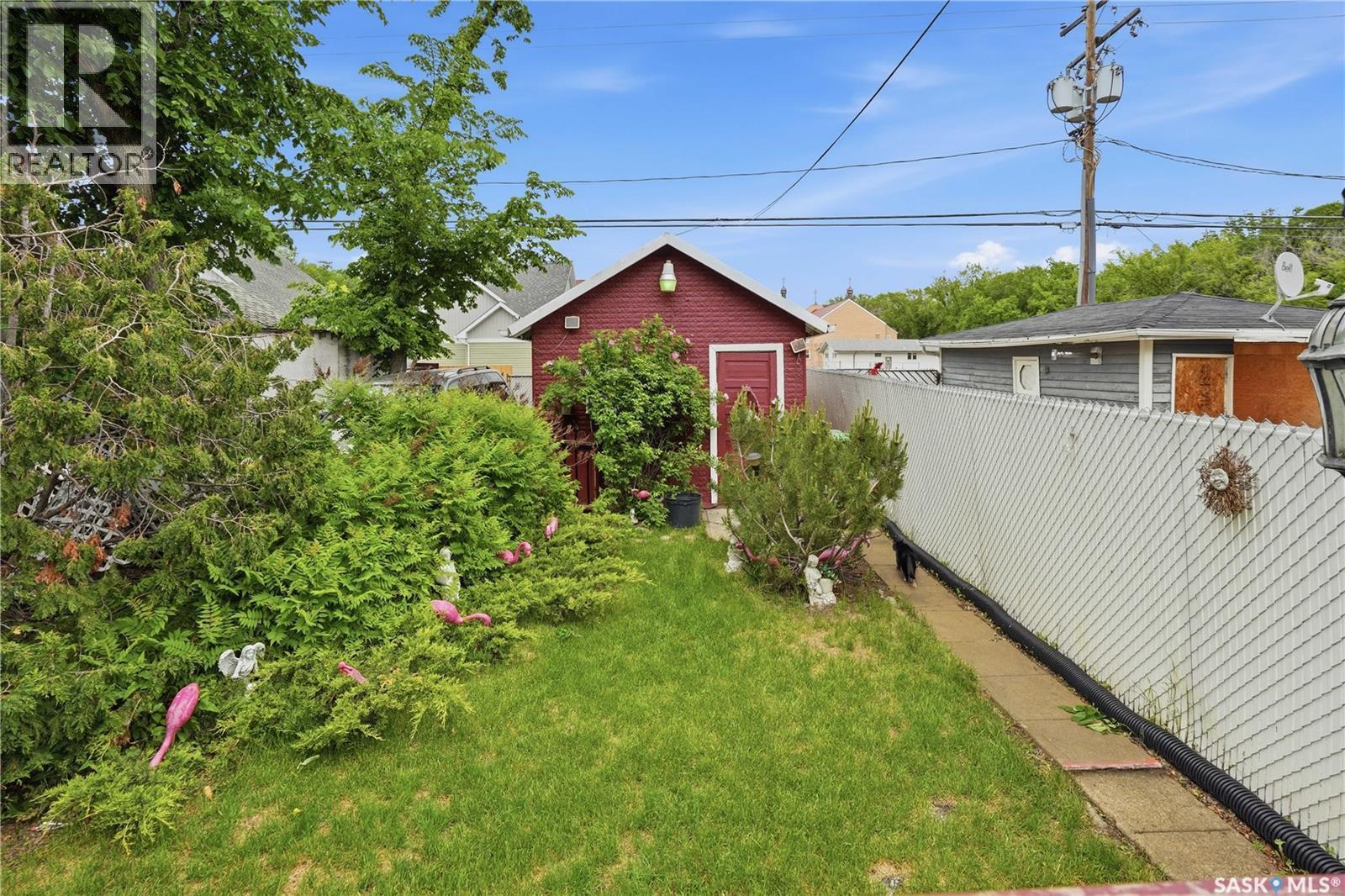 1320 Victoria Avenue, Regina, SK