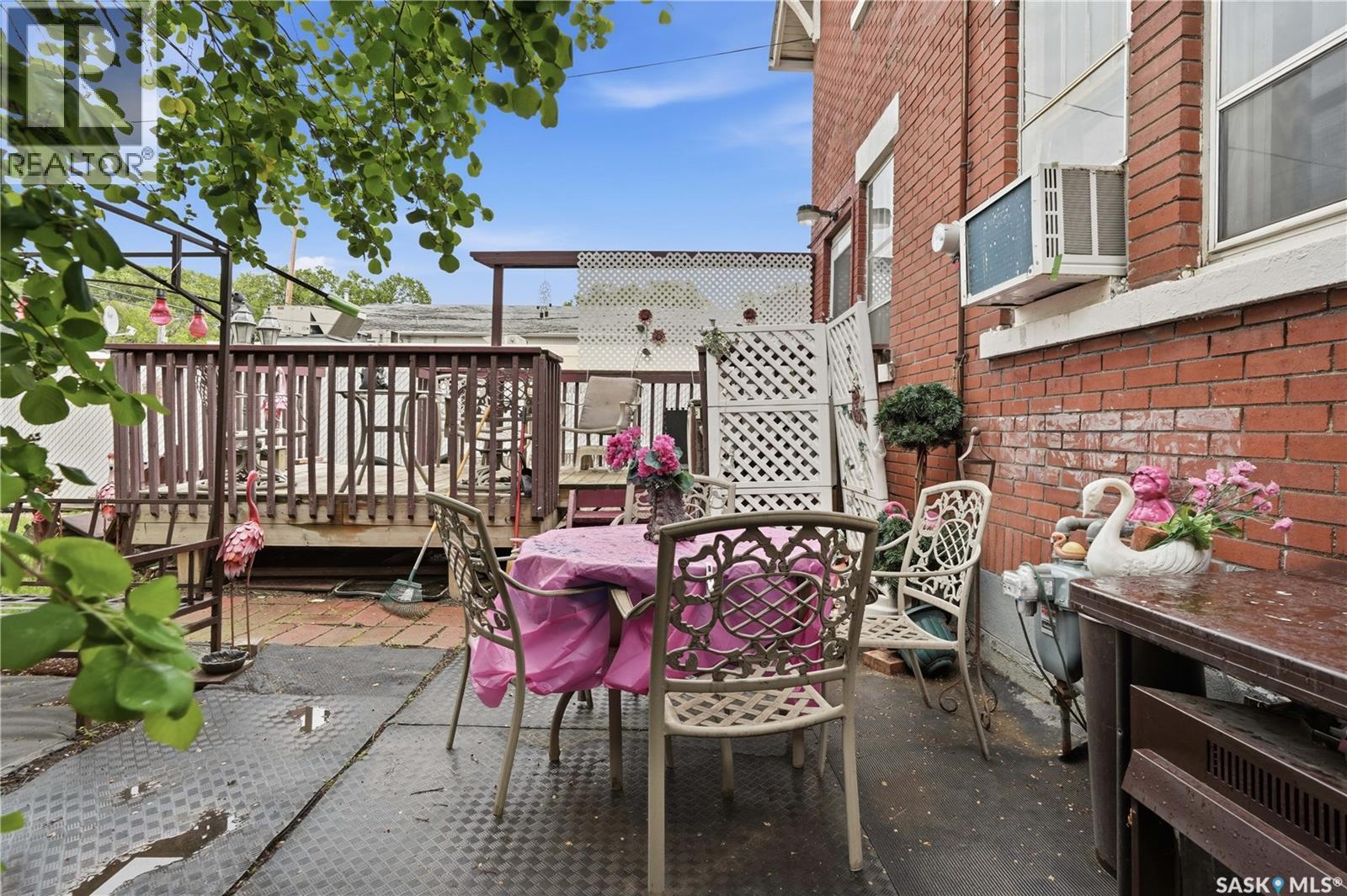 1320 Victoria Avenue, Regina, SK