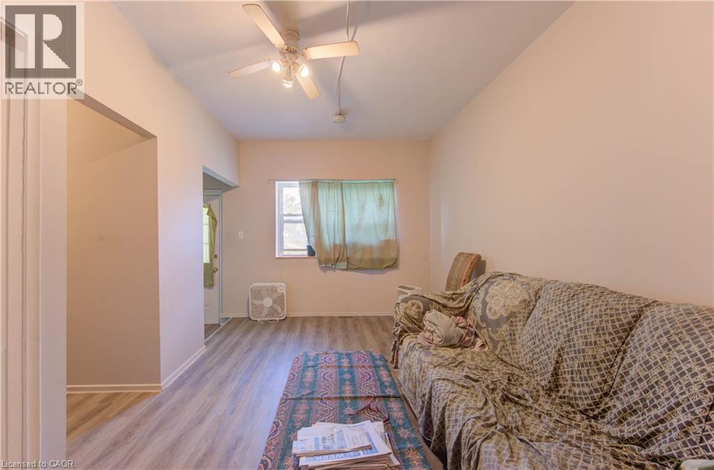 Unit 1: Living room - 233 Lancaster Street E, Kitchener, ON