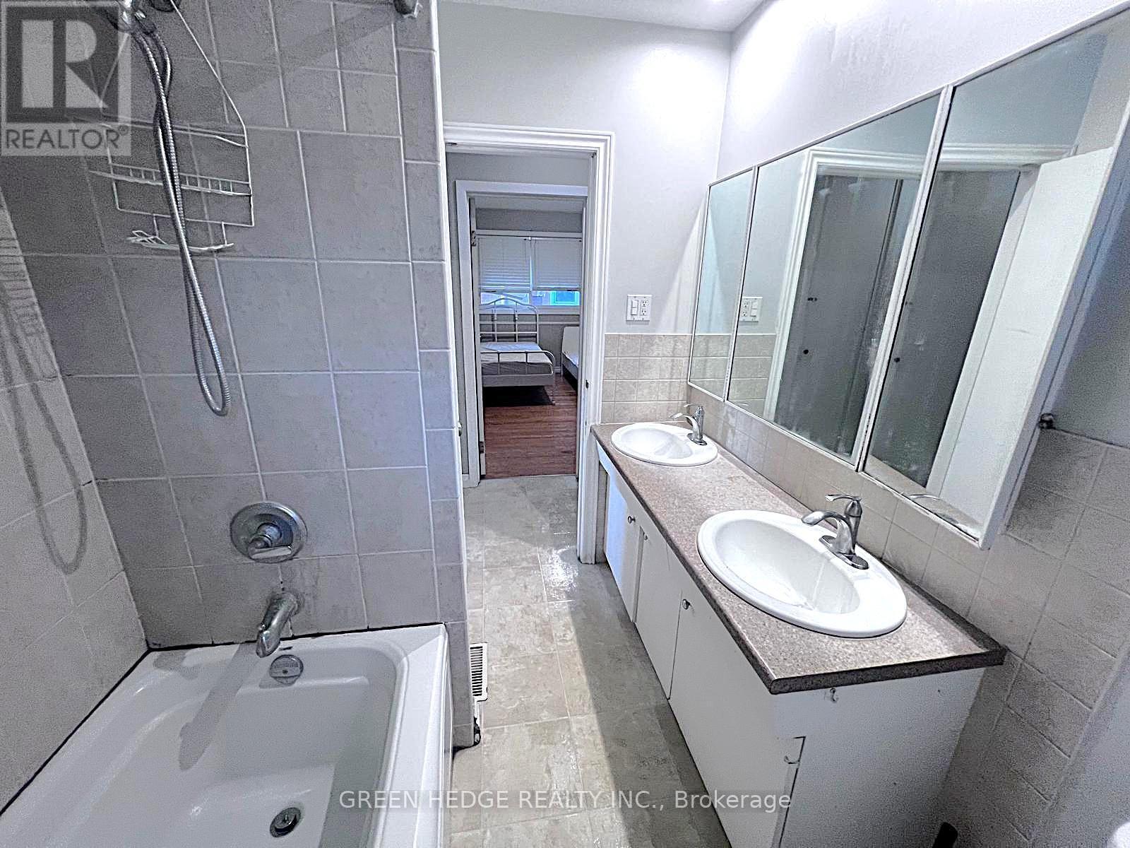 199 Dixie Crescent, Waterloo, ON