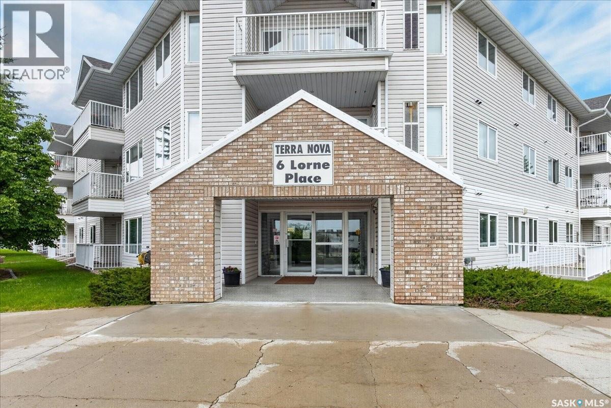 106 6 Lorne Place, Regina, SK