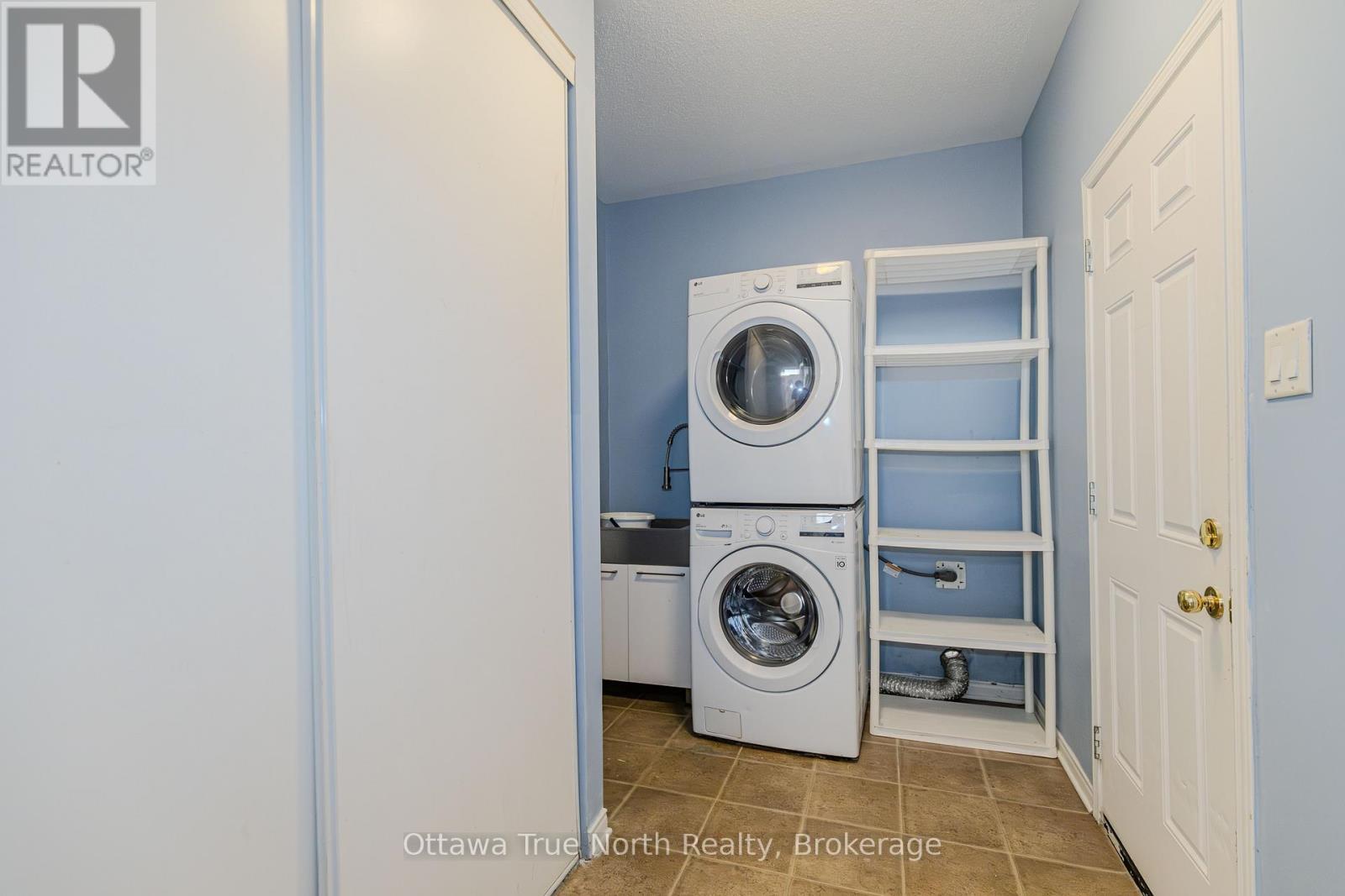 110 Macara Crescent, Ottawa, ON