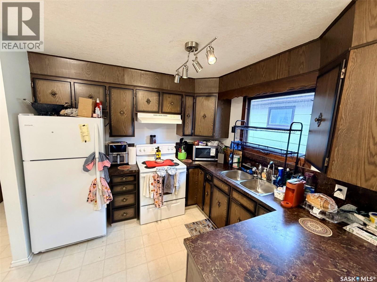 208 7Th Street E, Wynyard, SK
