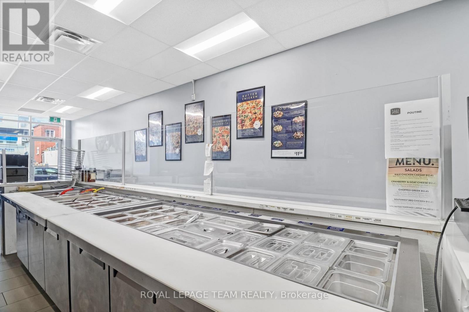 218 Laurier Avenue E, Ottawa, ON