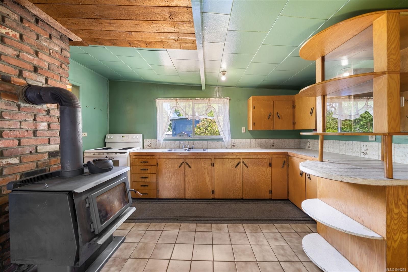 6261 Derbend Rd, Sooke, BC