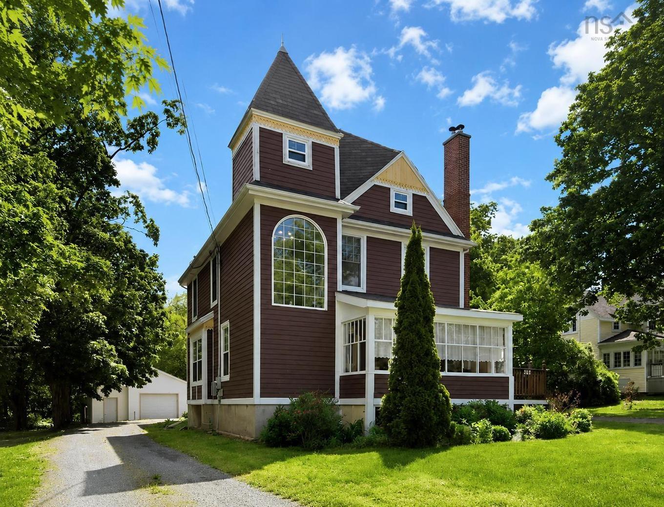 260 Commercial Street, Berwick, NS