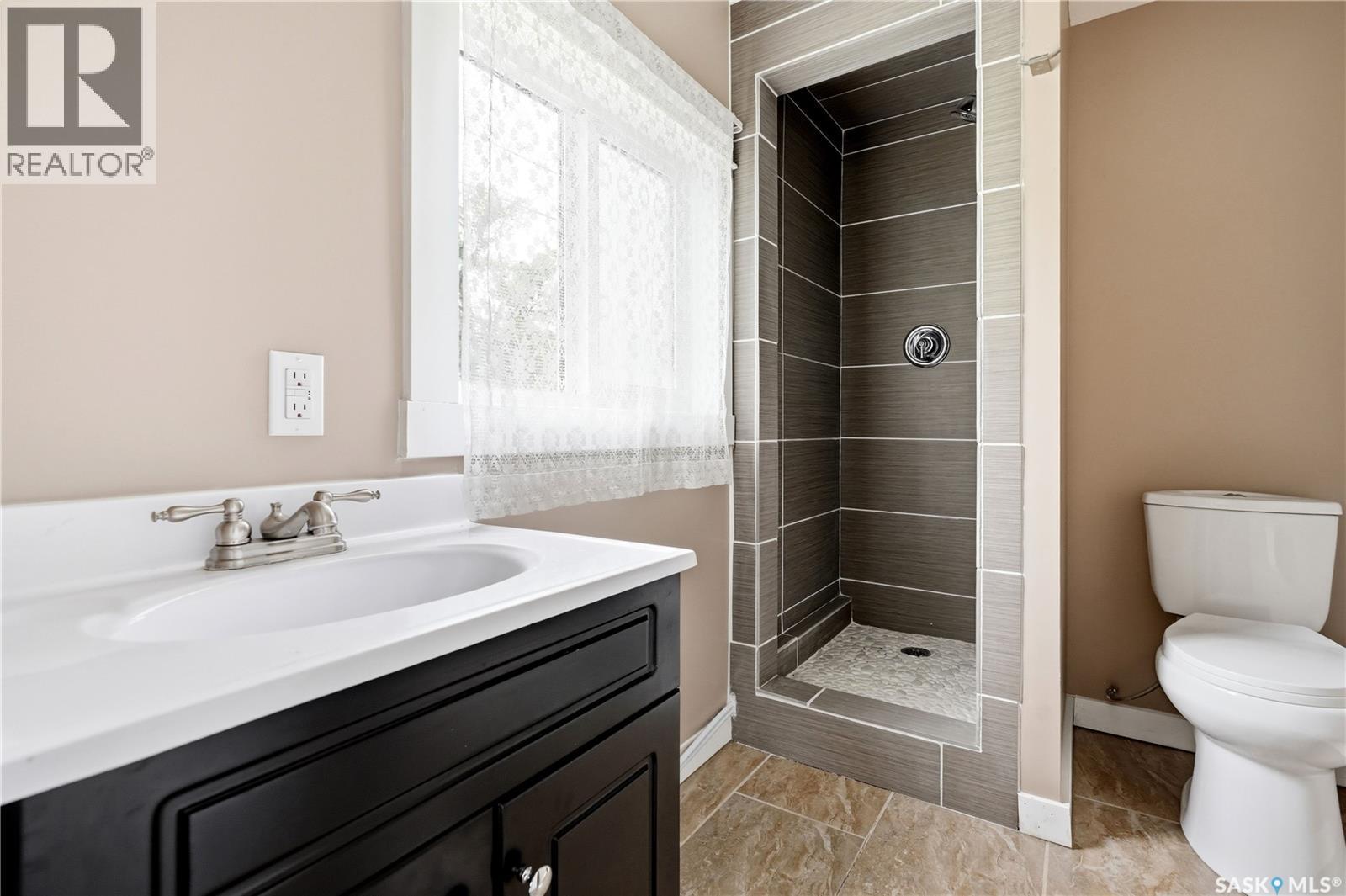 123 3Rd Street W, Lafleche, SK