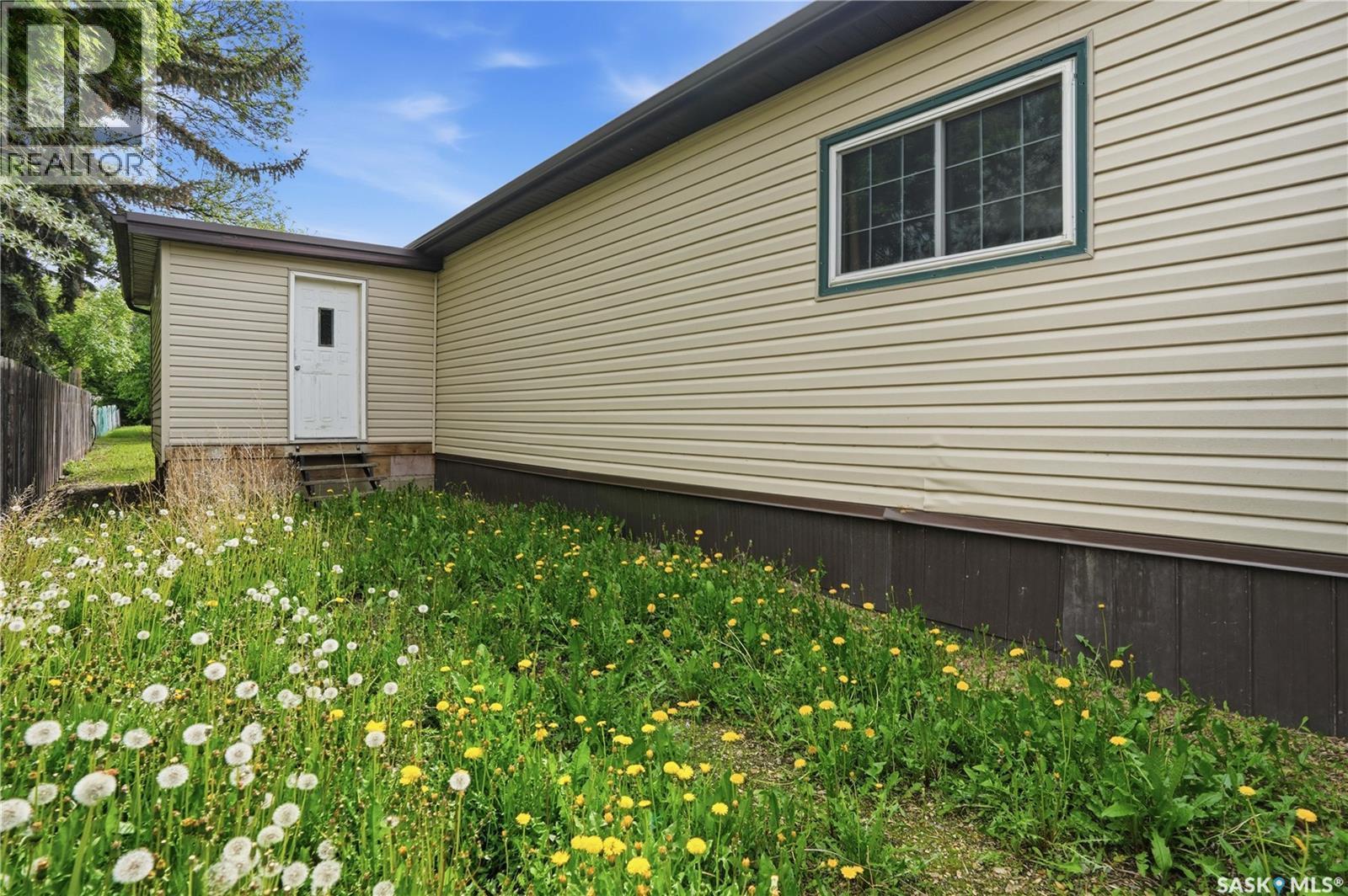 123 3Rd Street W, Lafleche, SK