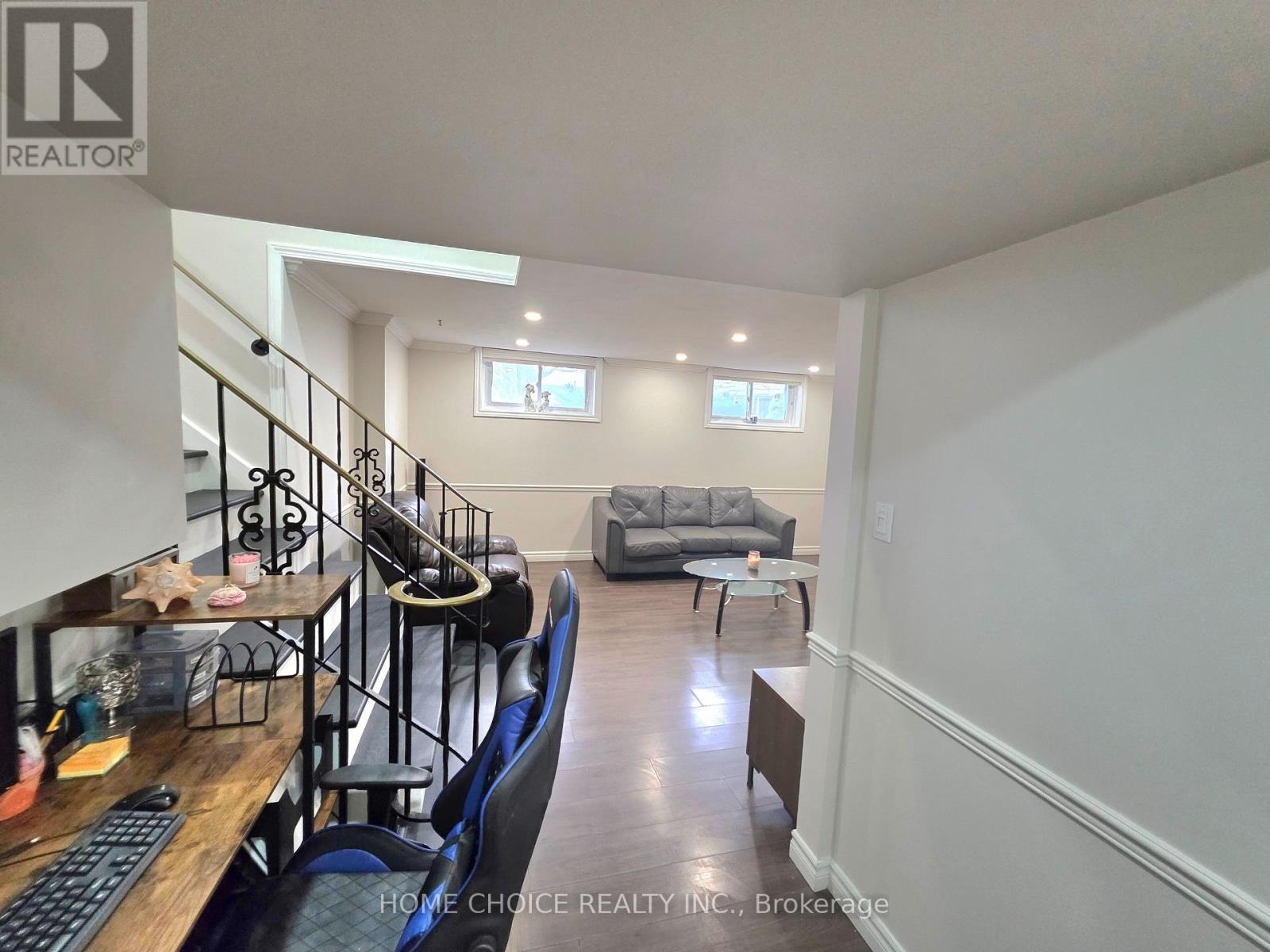 130 Champlain Crescent, Kitchener, ON