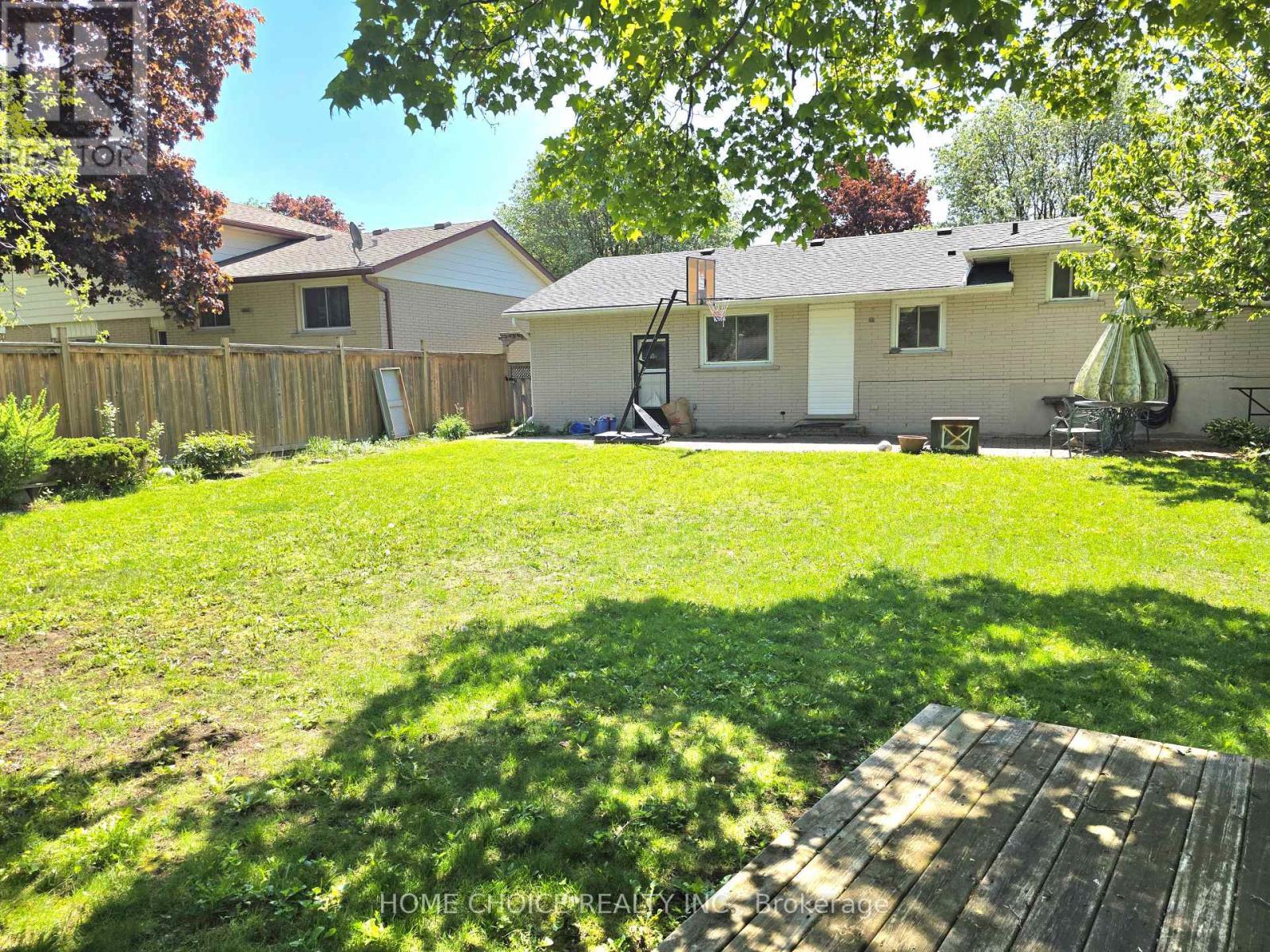 130 Champlain Crescent, Kitchener, ON