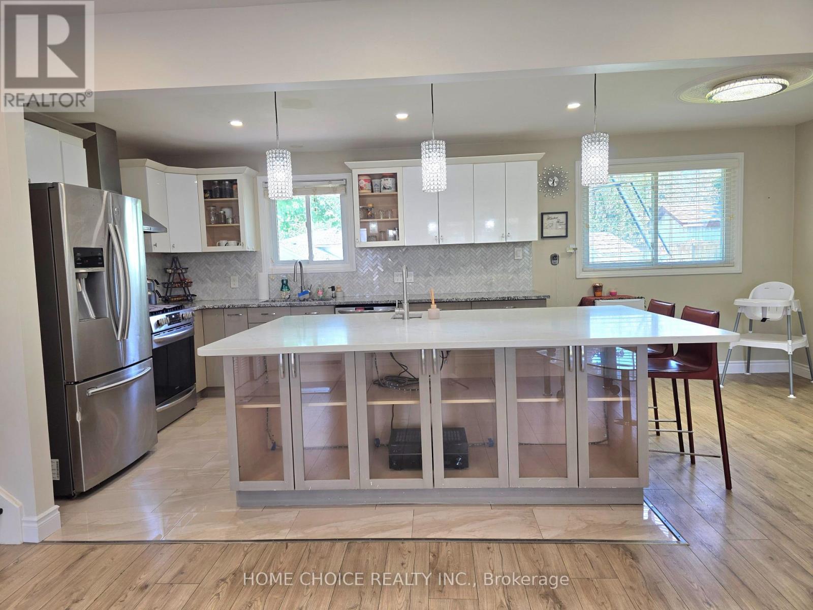 130 Champlain Crescent, Kitchener, ON