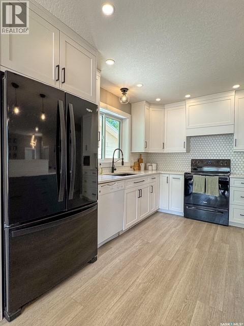 482 Russell Crescent, Swift Current, SK