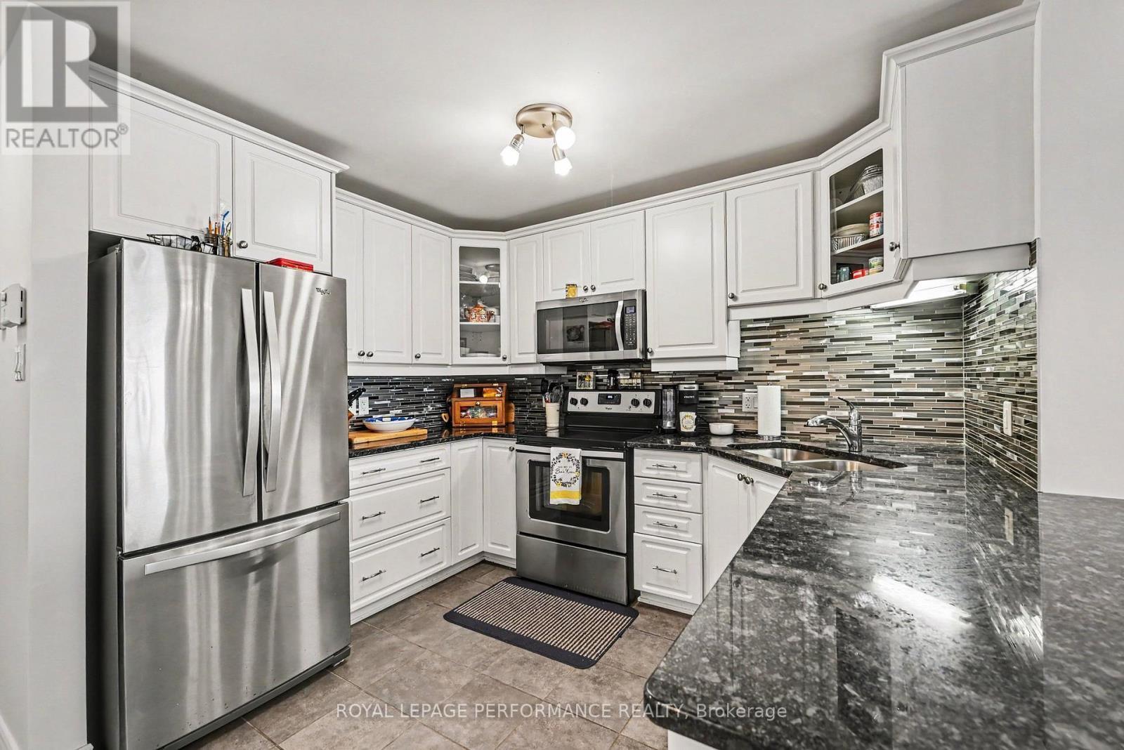 202 - 222 First Street E, Cornwall, ON