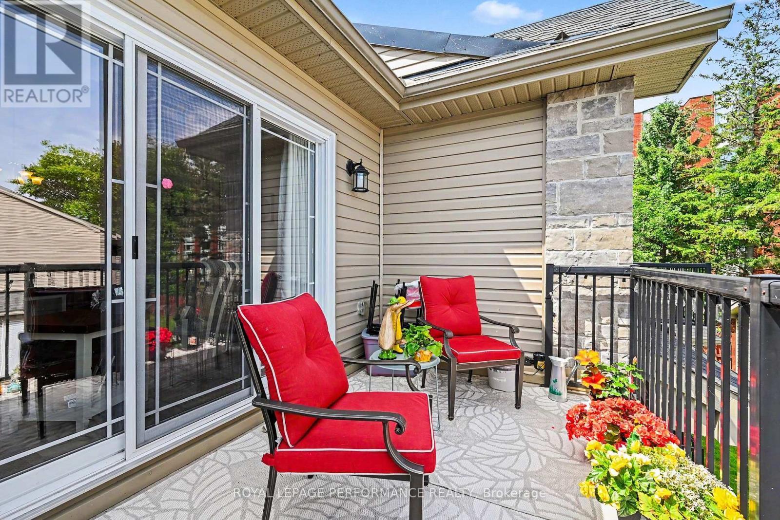 202 - 222 First Street E, Cornwall, ON