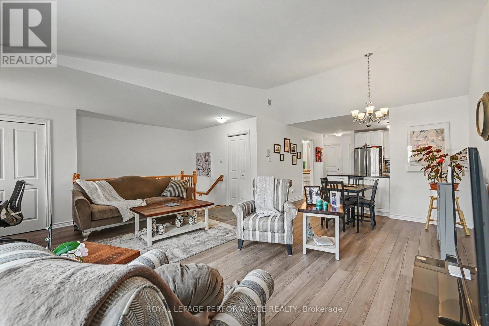 202 - 222 First Street E, Cornwall, ON