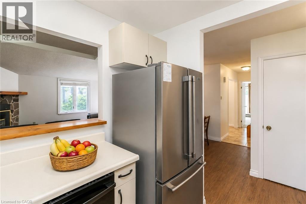 virtual stage - 9 Trafalgar Road, Collingwood, ON - Indoor Photo Showing Kitchen