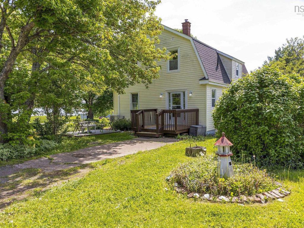 2763 Highway 376, Lyons Brook, NS